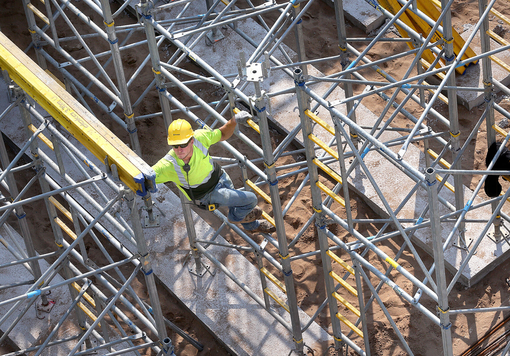 Construction of Mayo Hospital